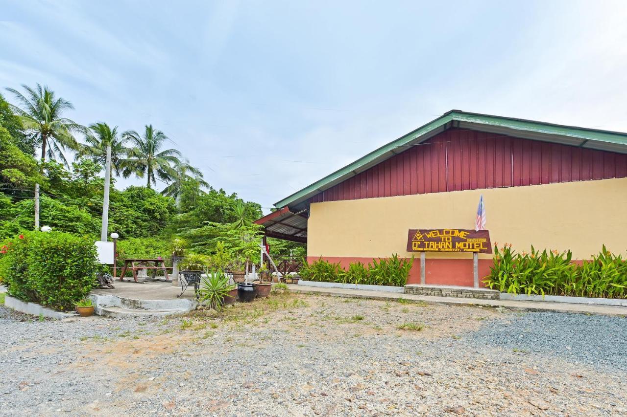 OYO 90618 D'tahan Motel Taman Negara Kuala Tahan Exterior foto